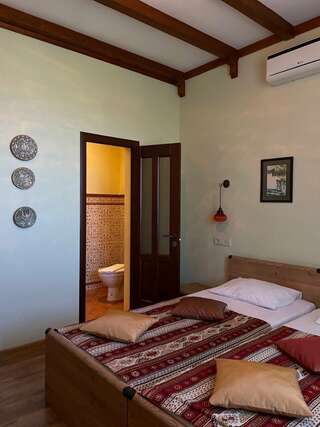 Гостевой дом Вилла Магриб и Шарк Поповка Двухместный номер с 1 кроватью или 2 отдельными кроватями-8