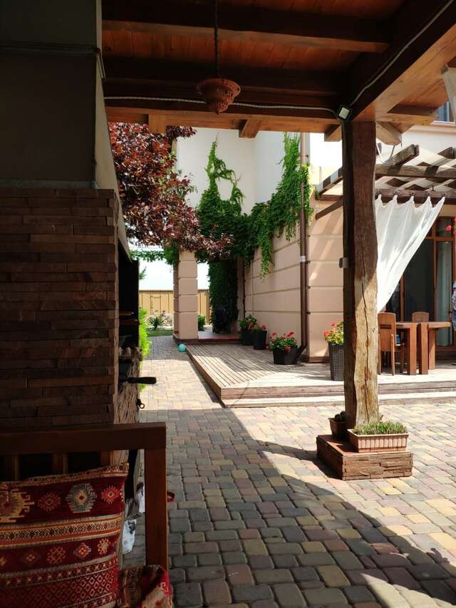 Гостевой дом Вилла Магриб и Шарк Поповка-12